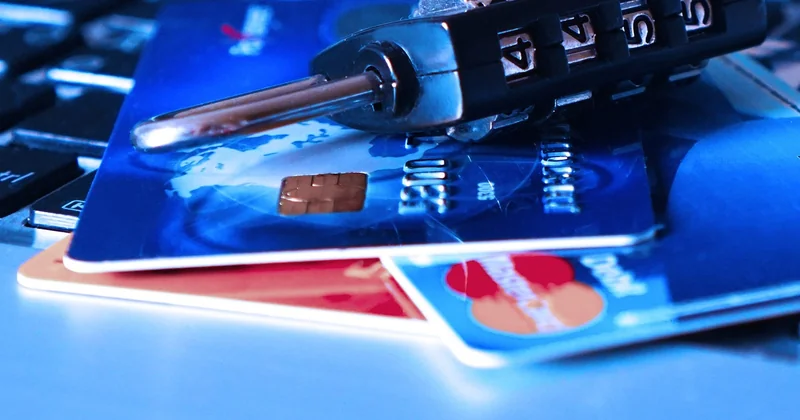 Programmes de fidélité : comment j'ai eu un vol gratuit avec une carte bancaire lambda